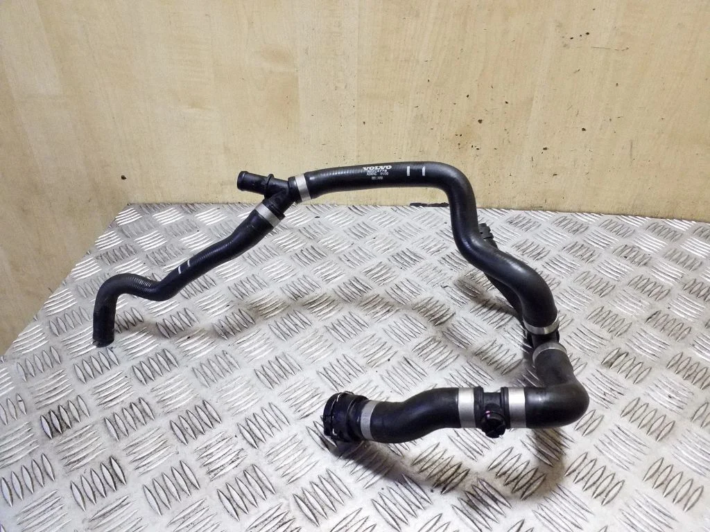 Engine coolant pipe/hose 32224776