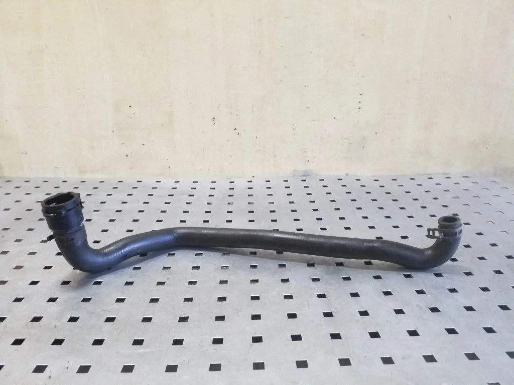Engine coolant pipe/hose – Land Rover Range Rover Sport L494 (2013-)
