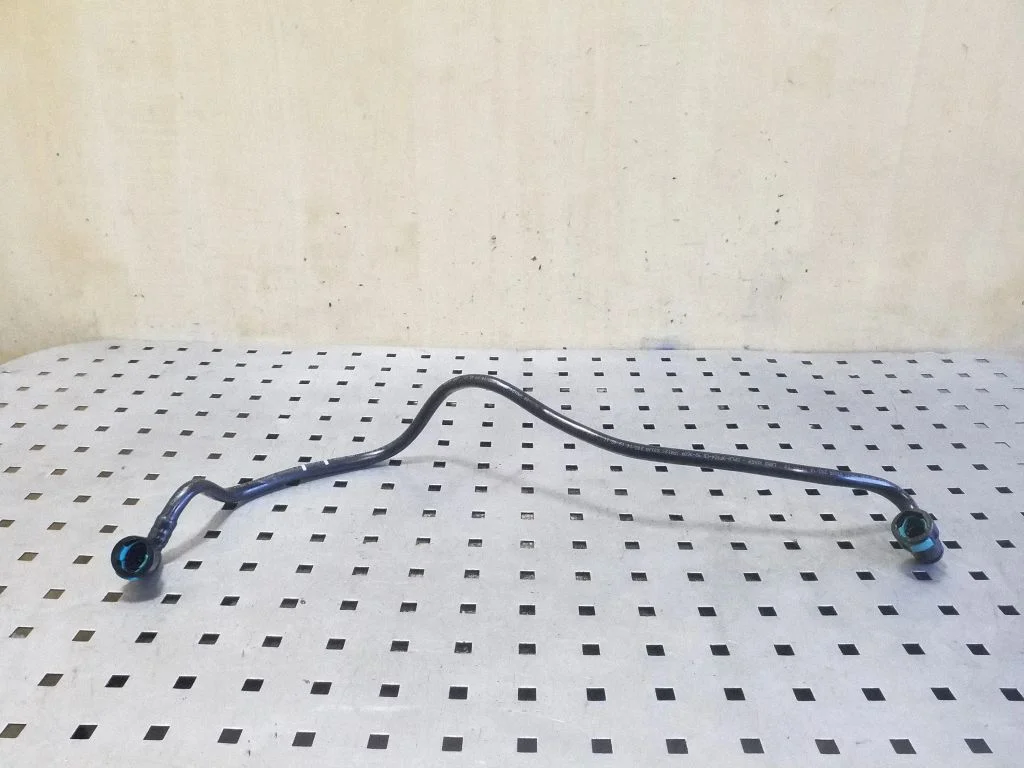 Engine coolant pipe/hose CPLA9P924CB