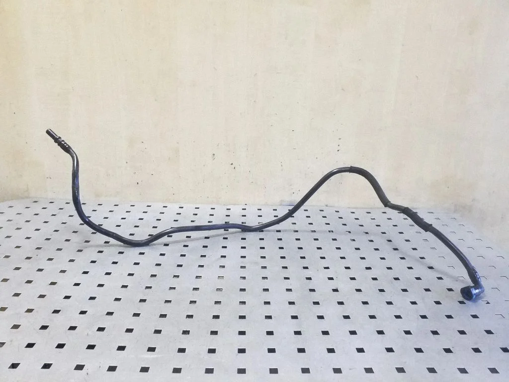 Engine coolant pipe/hose CPLA9P923CC