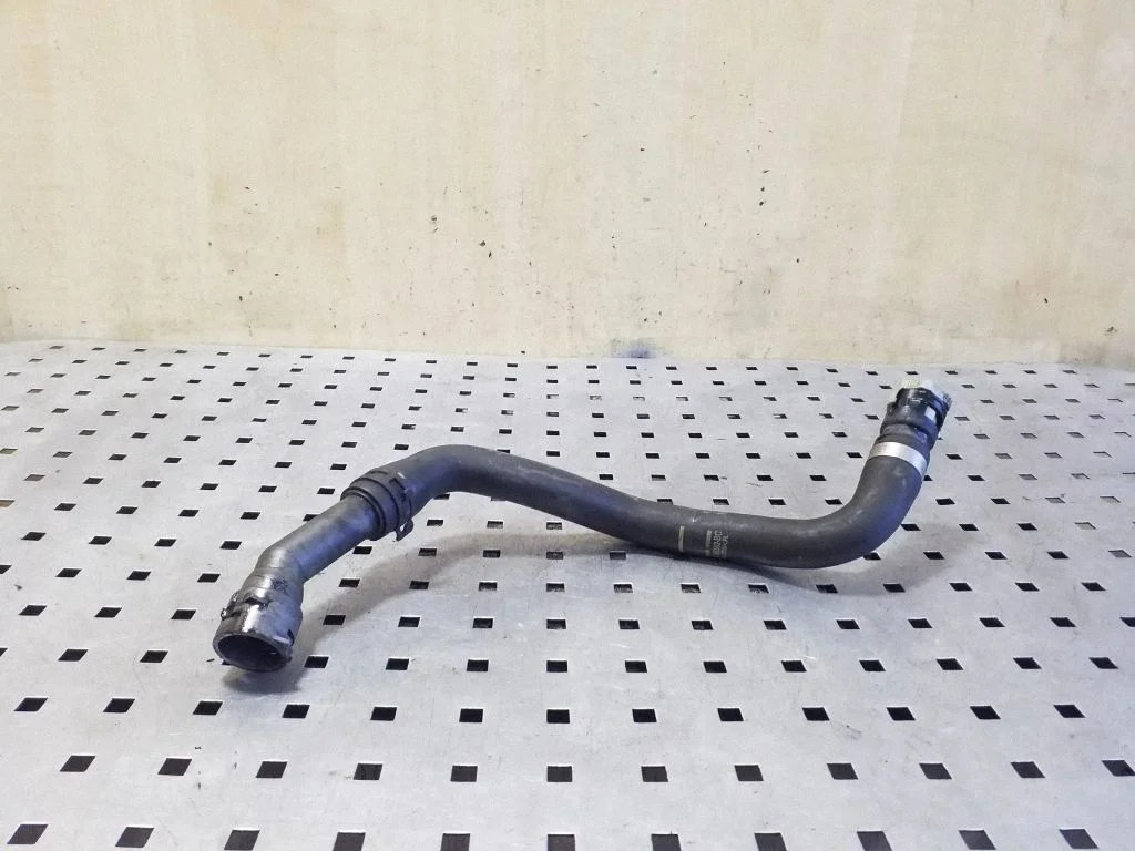 Engine coolant pipe/hose AV6118K582BC