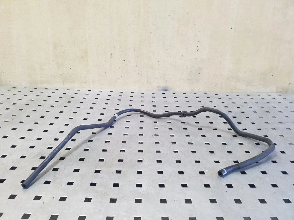 Engine coolant pipe/hose 9M5Q9K272AB