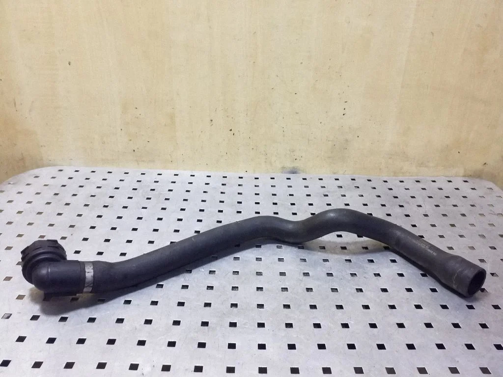 Engine coolant pipe/hose 9V618286CC