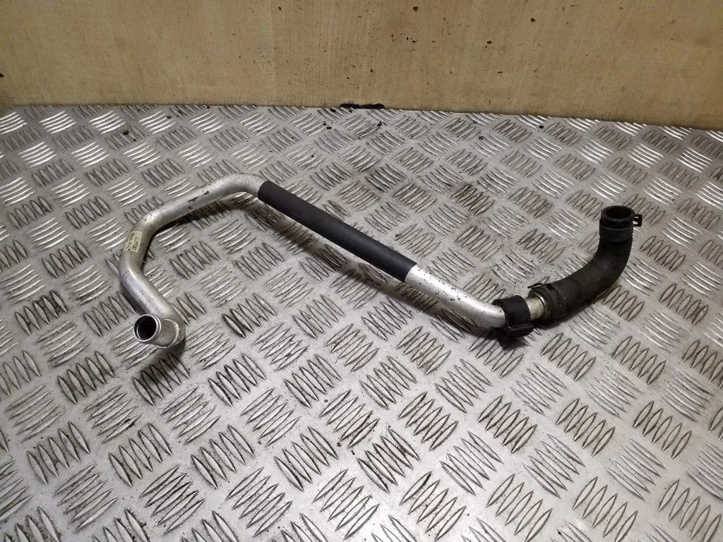 Engine coolant pipe/hose 7P0819858B