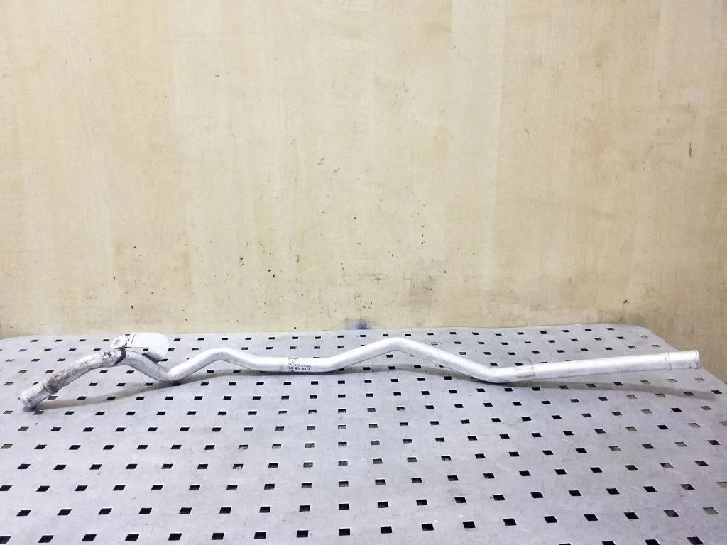 Engine coolant pipe/hose 7L0815801A