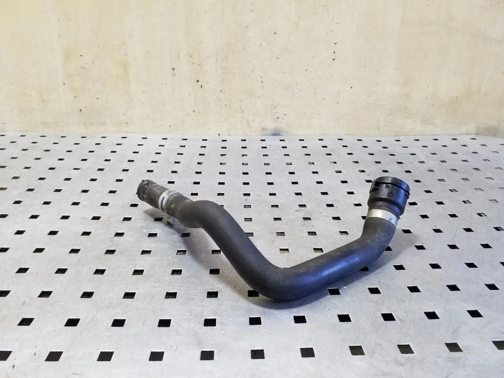 Engine coolant pipe/hose 64219222651