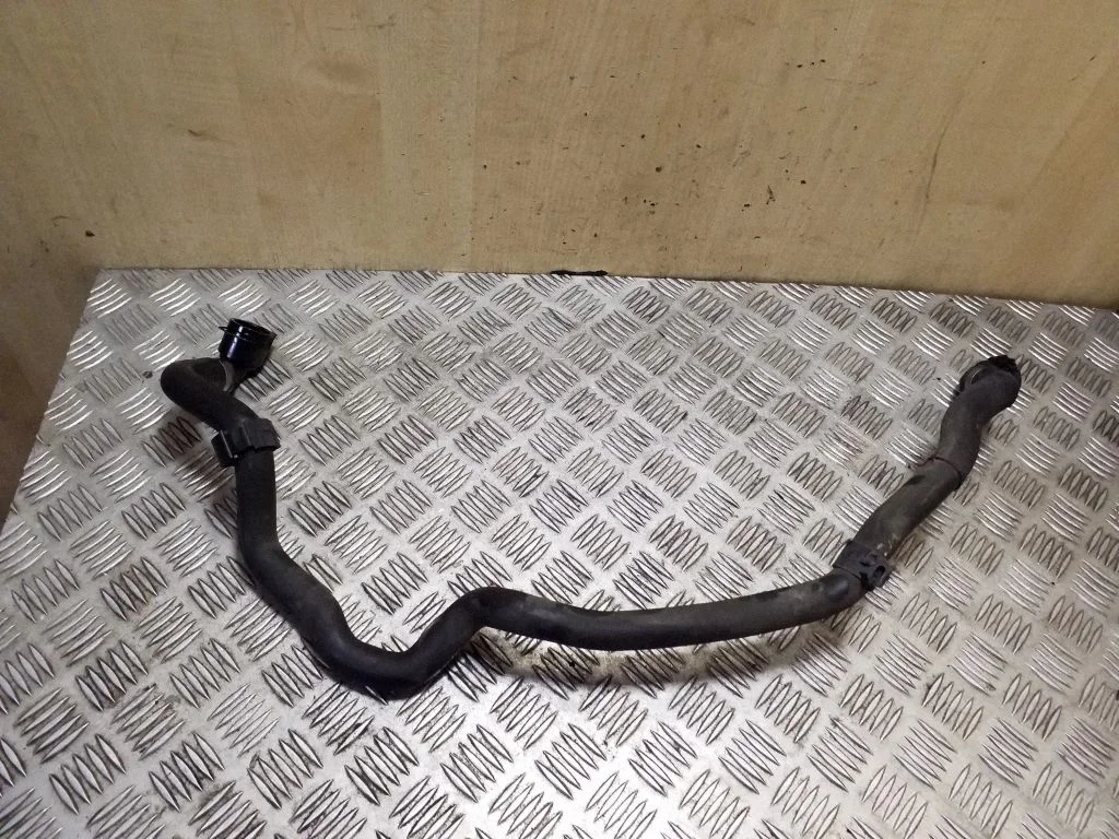 Engine coolant pipe/hose 64219222700
