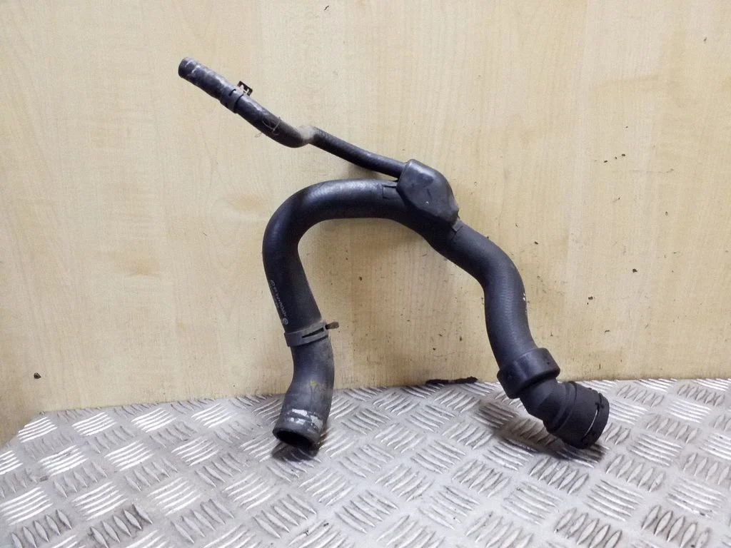 Engine coolant pipe/hose 4B0121101G