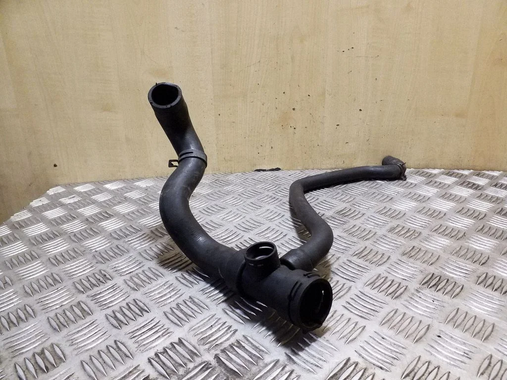 Engine coolant pipe/hose 4B0121049A