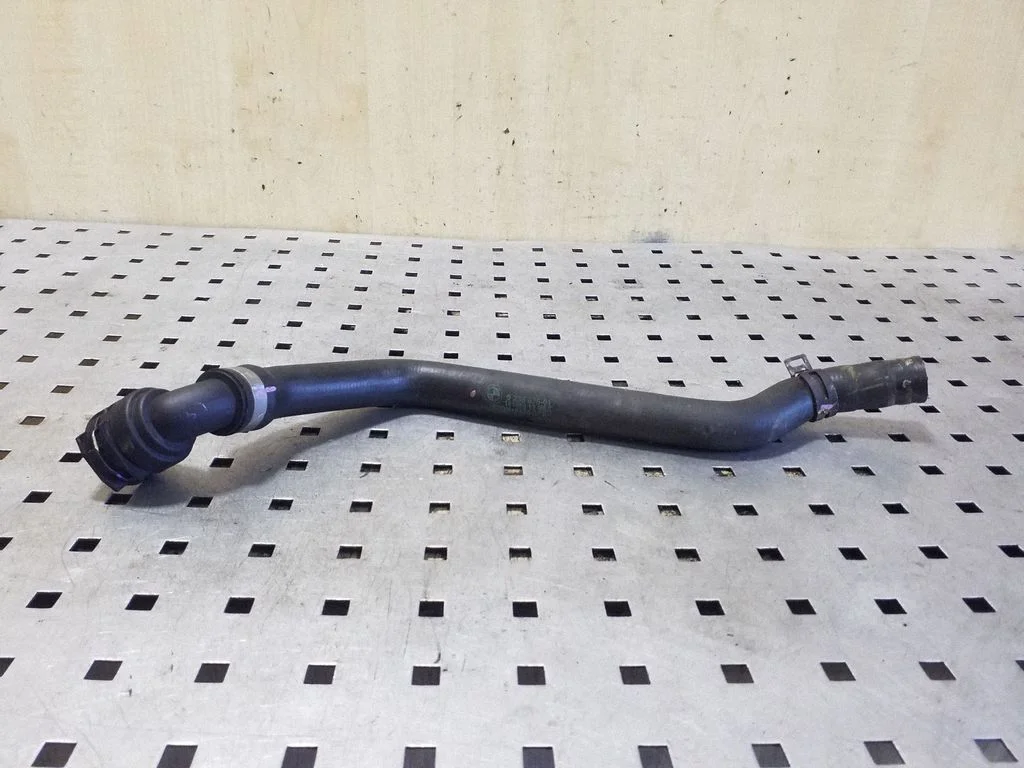Engine coolant pipe/hose 9236675