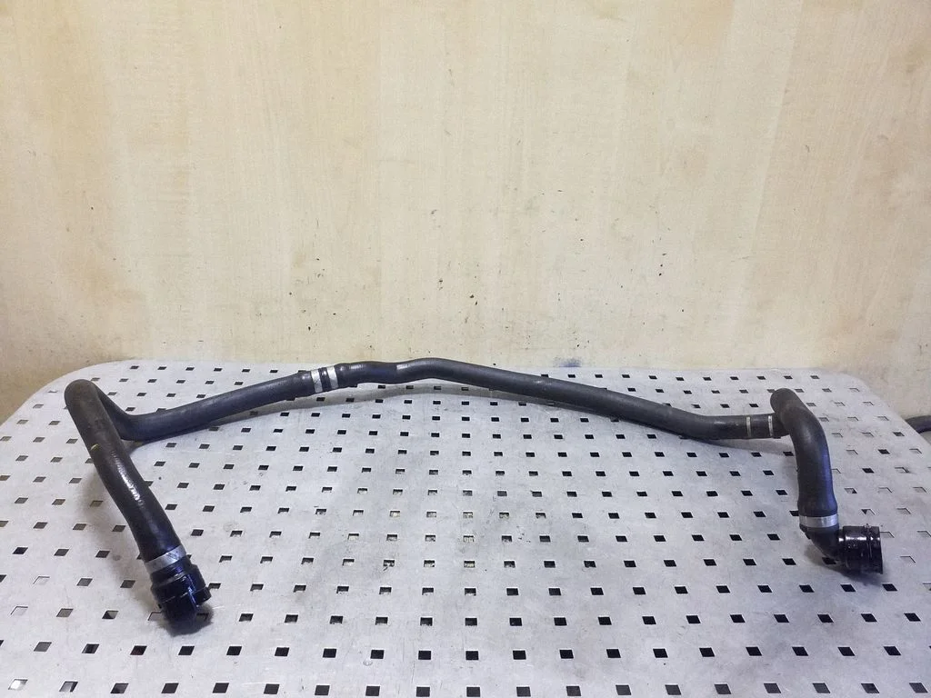 Engine coolant pipe/hose 9221117