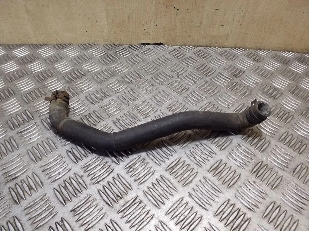 Engine coolant pipe/hose 074121073AK