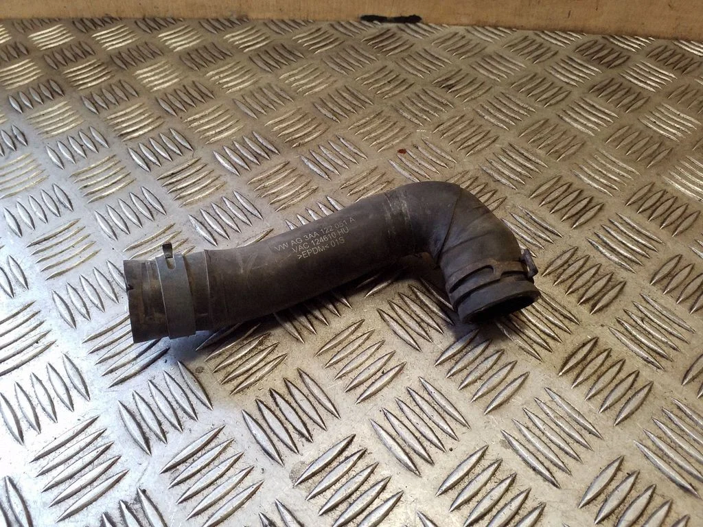 Engine coolant pipe/hose 3AA122051A
