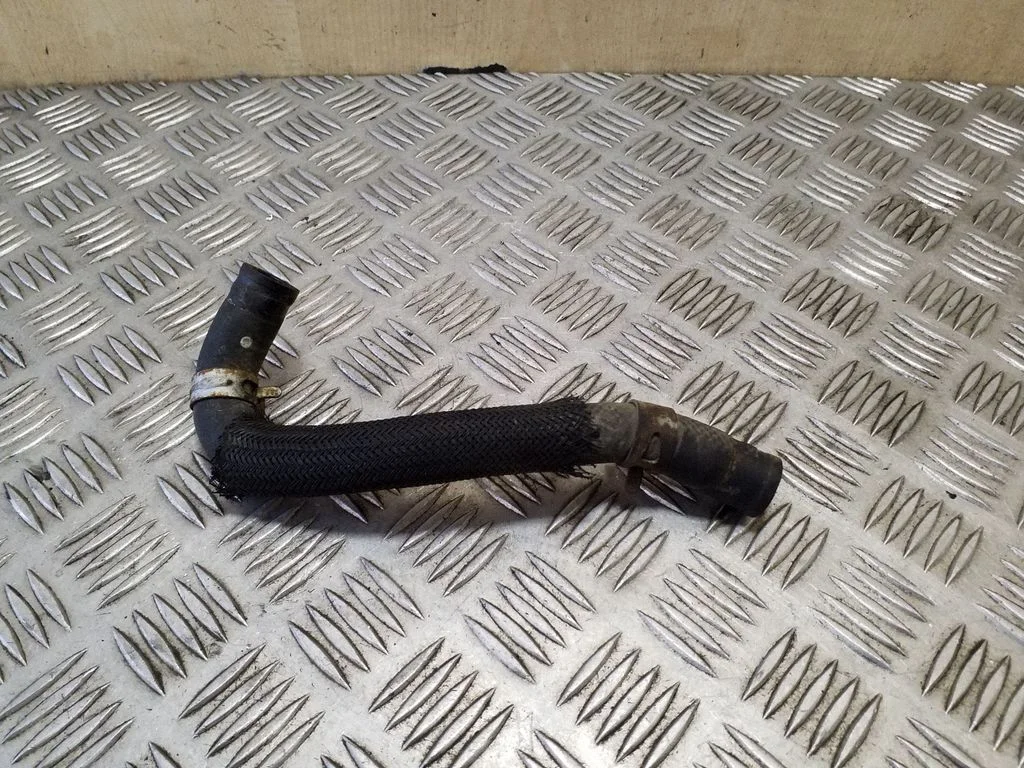 Engine coolant pipe/hose
