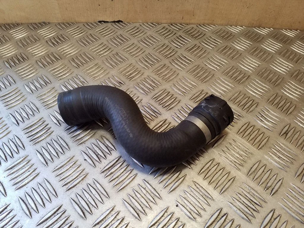 Engine coolant pipe/hose 8K0121101P