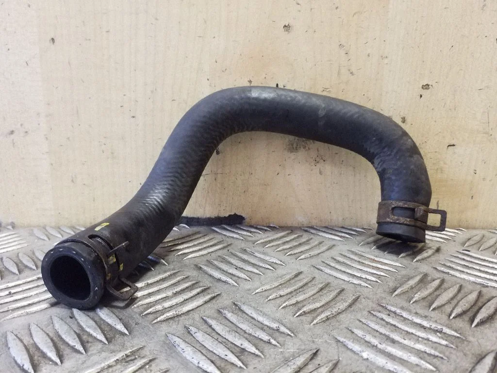 Engine coolant pipe/hose 256302F000PH