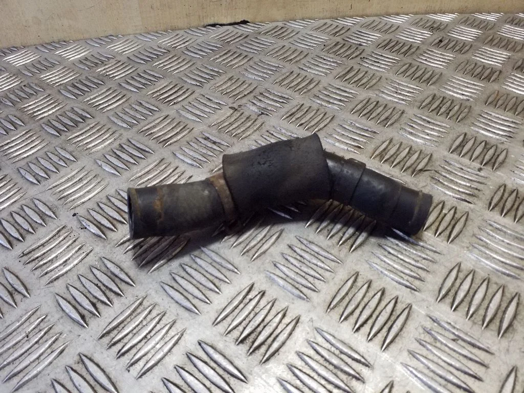 Engine coolant pipe/hose 256402F000PH