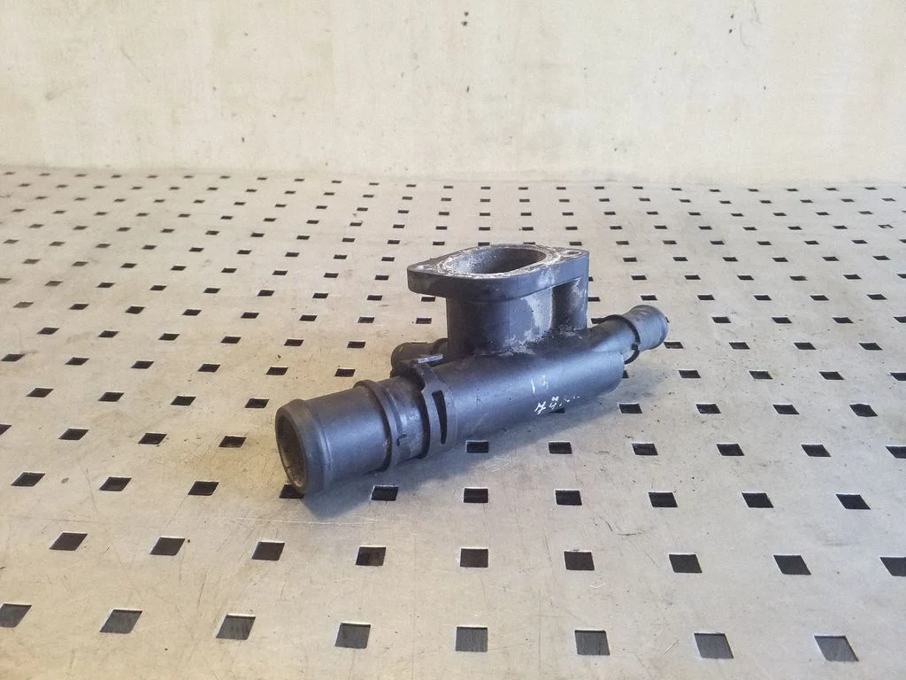 Engine coolant pipe/hose 038121132D