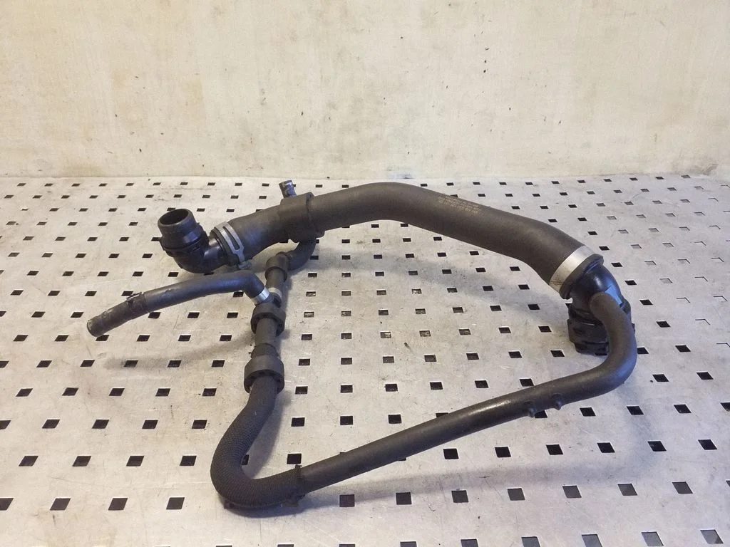 Engine coolant pipe/hose 5Q0122101CN