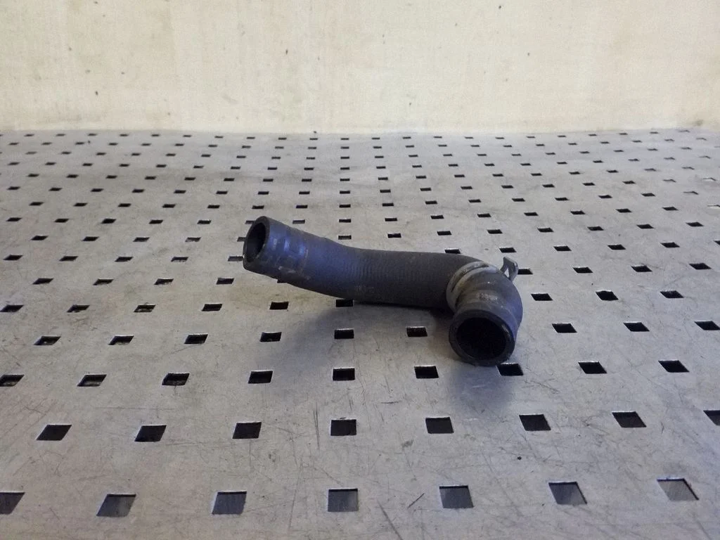 Engine coolant pipe/hose 5N0121051A