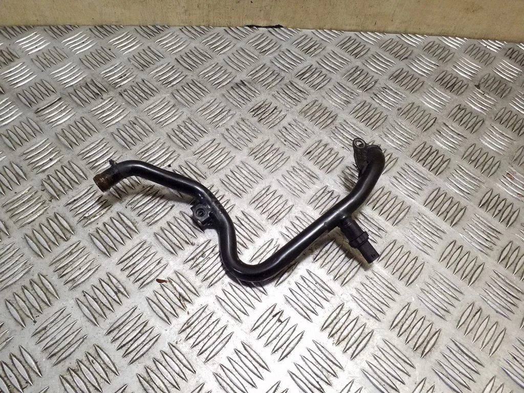 Engine coolant pipe/hose 059121070E