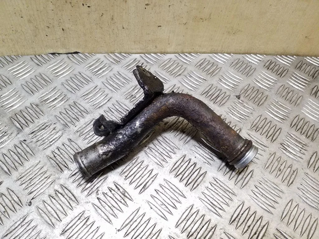 Engine coolant pipe/hose – Renault Trafic II (X83) (2001-2014)