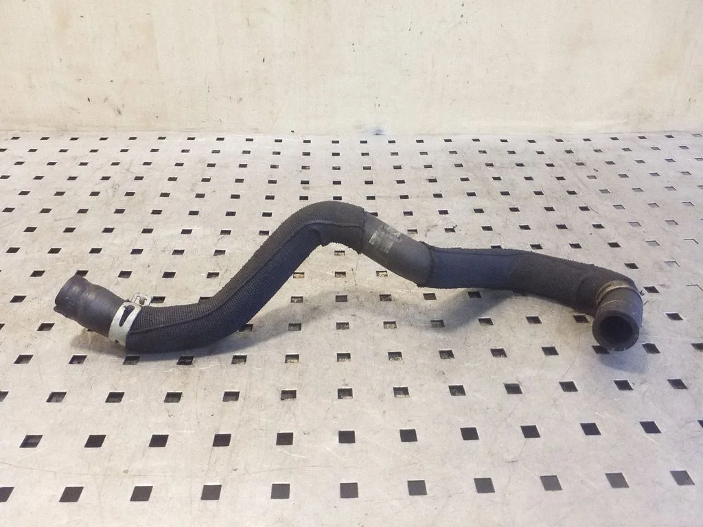 Engine coolant pipe/hose 140561FE0B