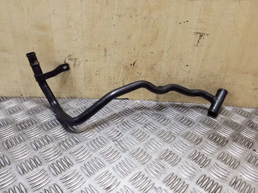 Engine coolant pipe/hose 04L121065