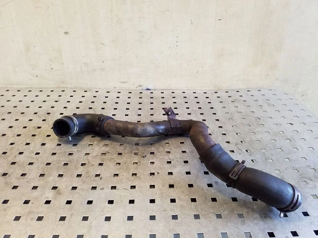 Engine coolant pipe/hose PCH500111