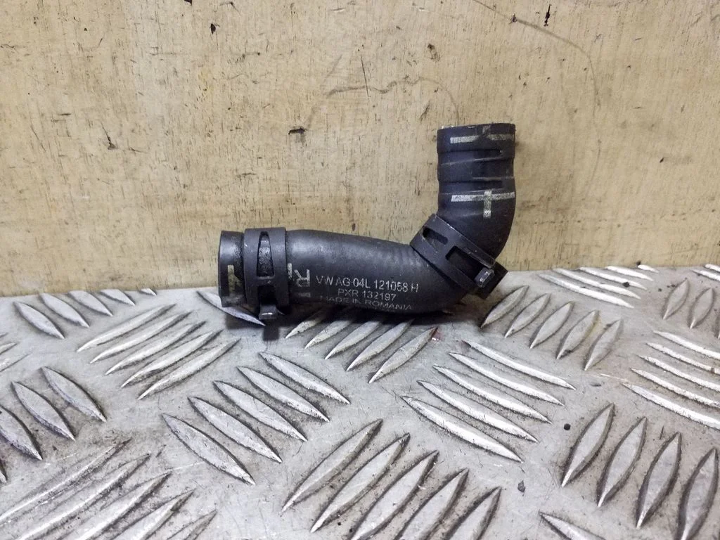 Engine coolant pipe/hose 04L121058H