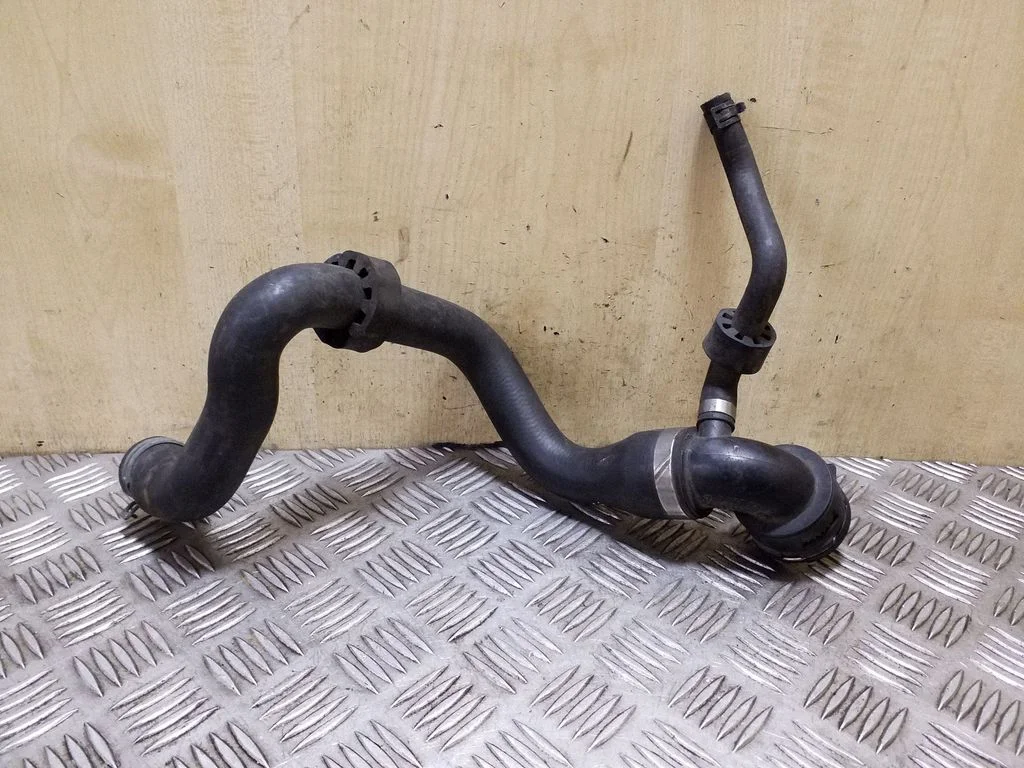 Engine coolant pipe/hose 7L6122291E