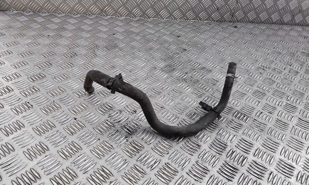 Engine coolant pipe/hose