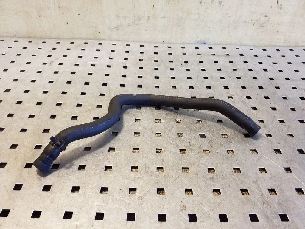 Engine coolant pipe/hose 07915TNS