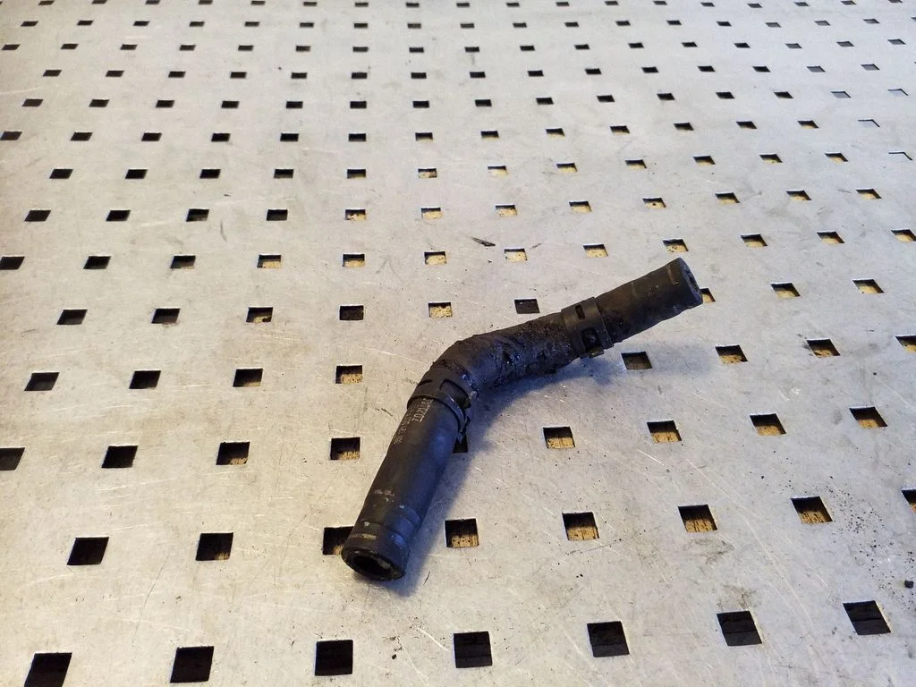 Engine coolant pipe/hose 059121053F