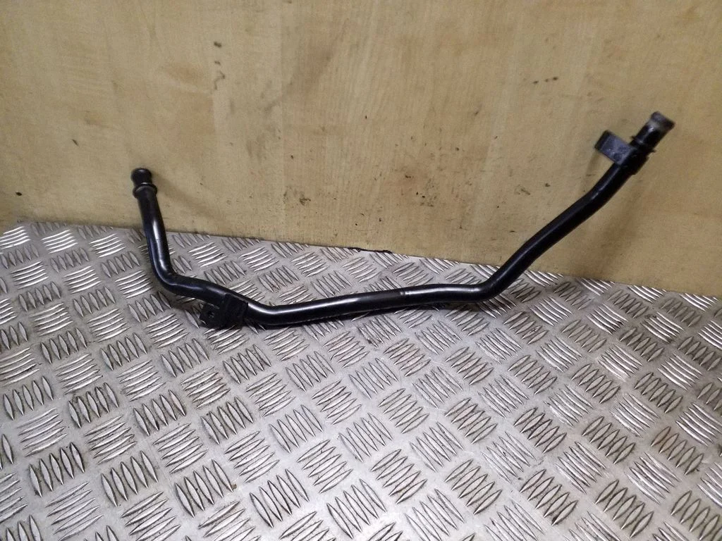 Engine coolant pipe/hose 5N0121070F