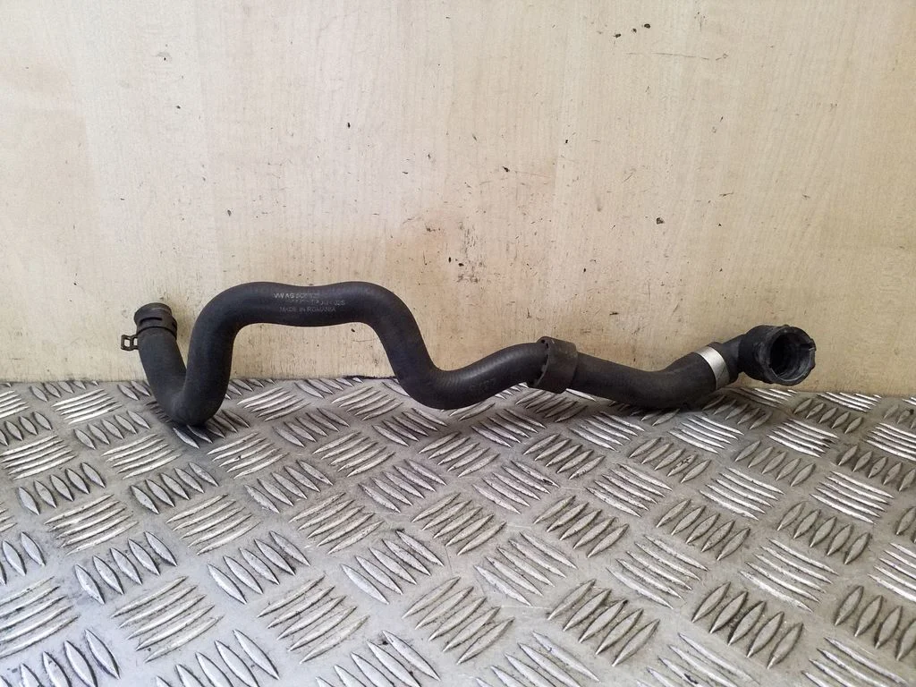 Engine coolant pipe/hose 5Q0122101BE