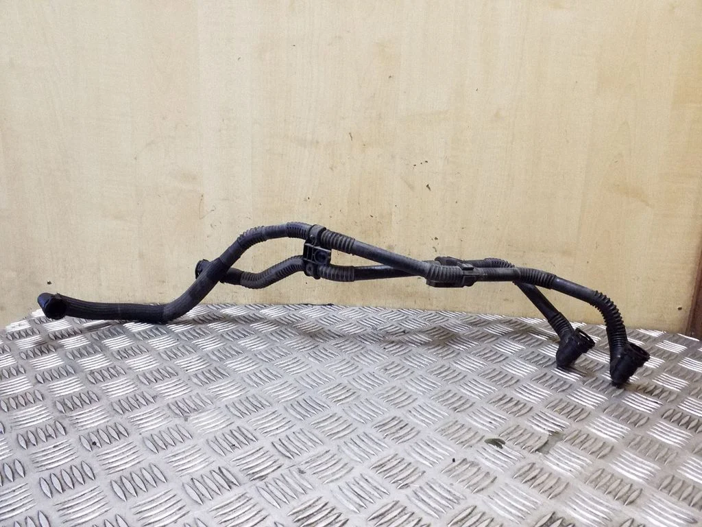 Engine coolant pipe/hose 9670987280