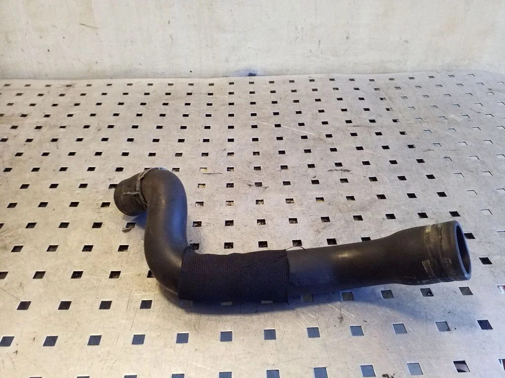Engine coolant pipe/hose 9681777880