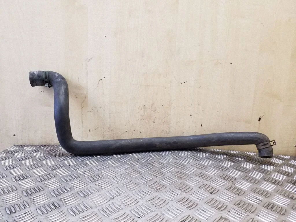 Engine coolant pipe/hose 074121051E