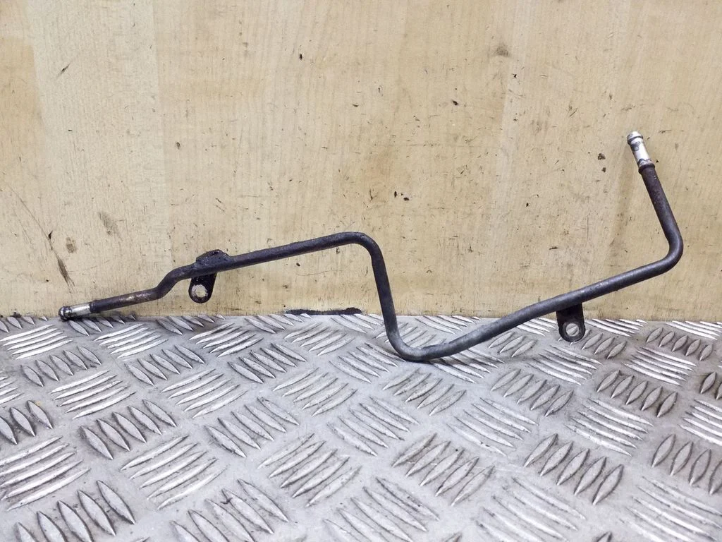 Engine coolant pipe/hose