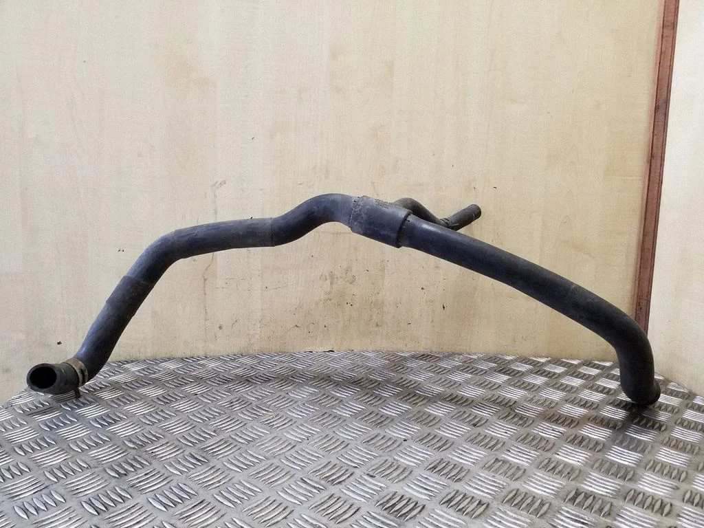 Engine coolant pipe/hose 074121101H