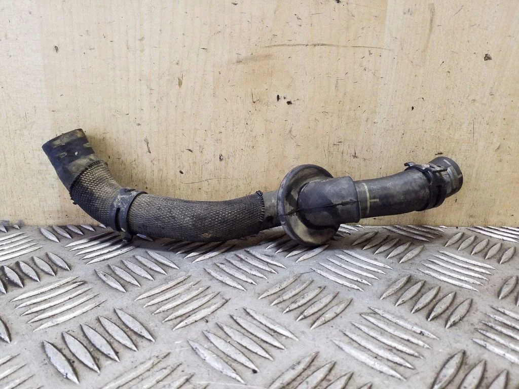 Engine coolant pipe/hose 4F1819345