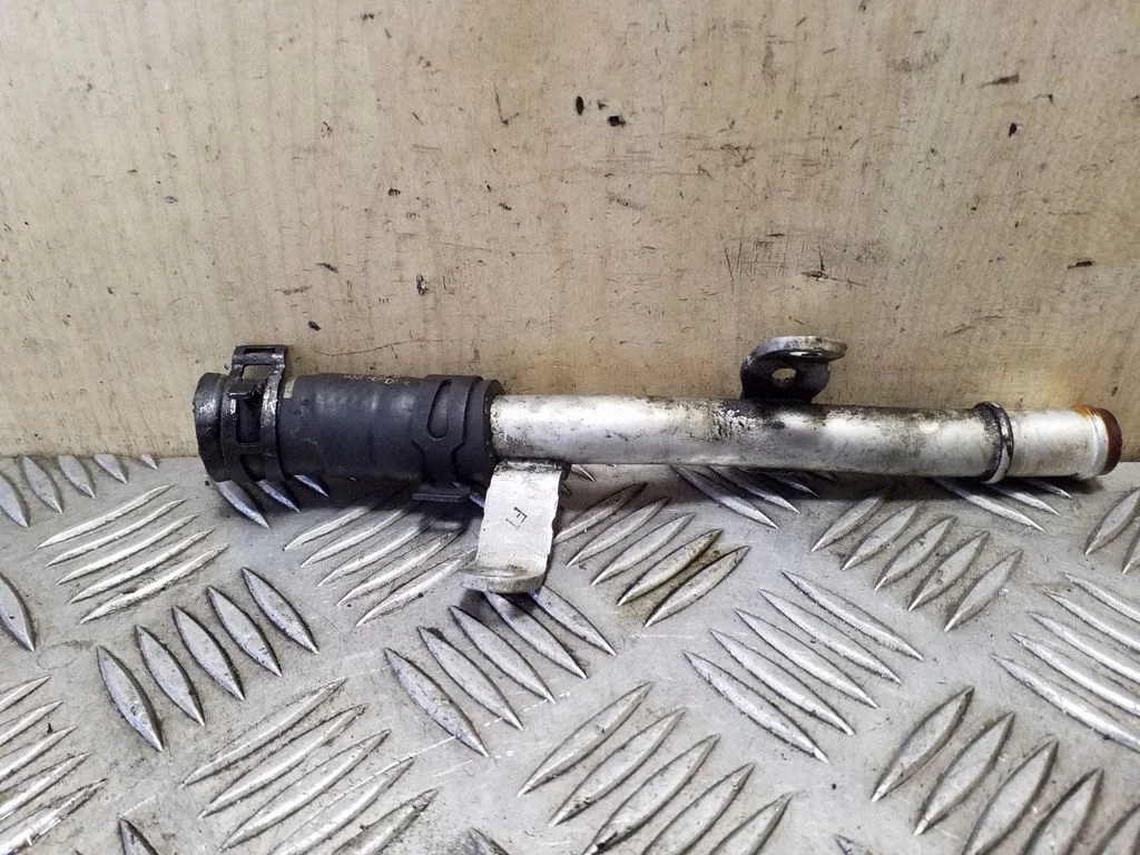 Engine coolant pipe/hose 059121512H