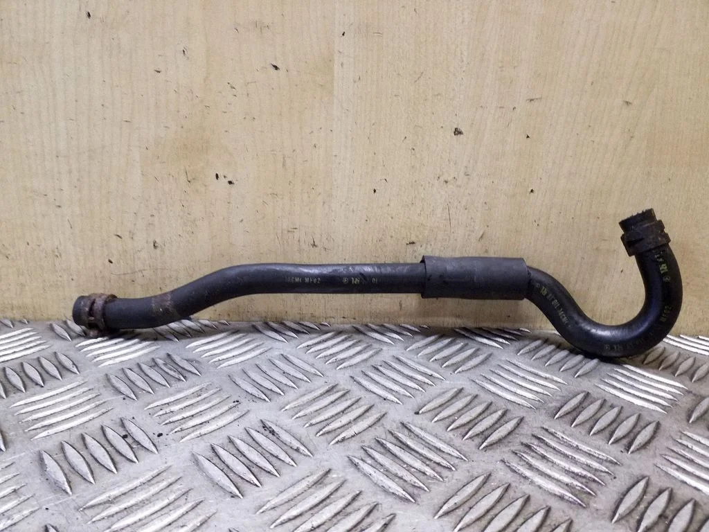 Engine coolant pipe/hose