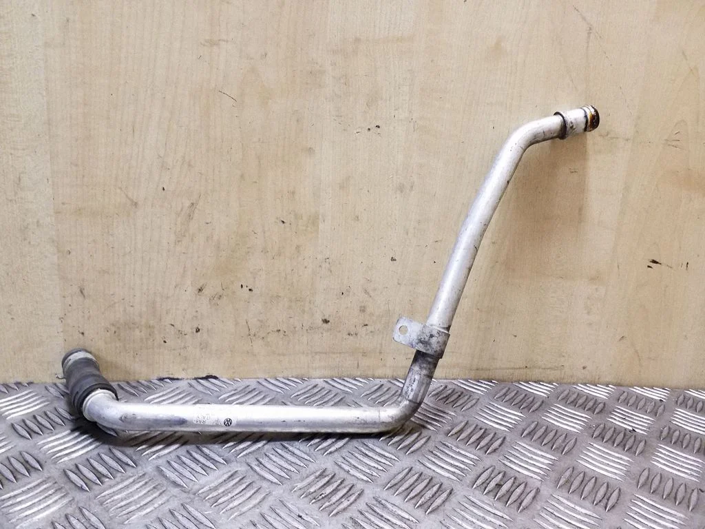 Engine coolant pipe/hose 7P0819926C