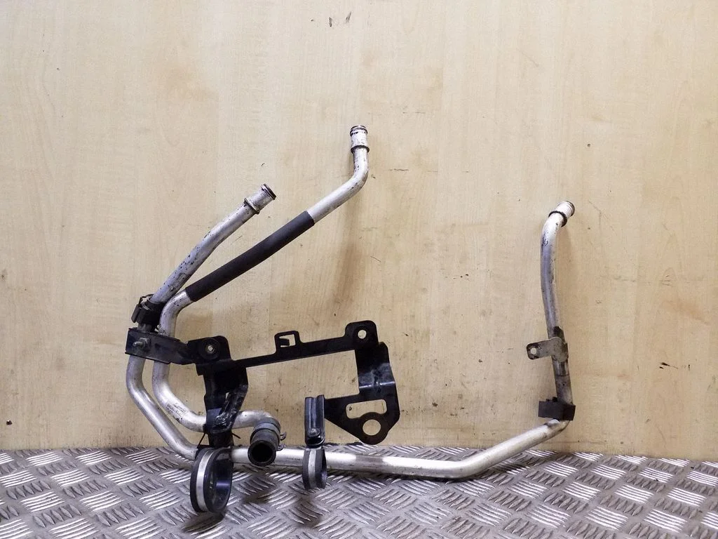 Engine coolant pipe/hose 7P0819925C