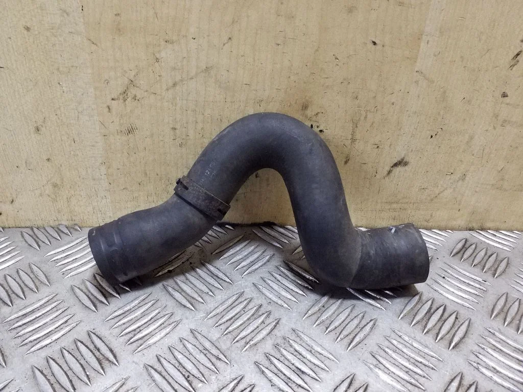 Engine coolant pipe/hose 7H0121051D