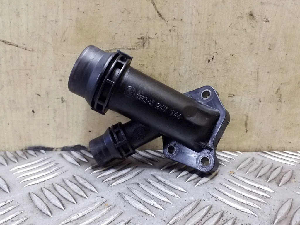 Engine coolant pipe/hose 11122247744