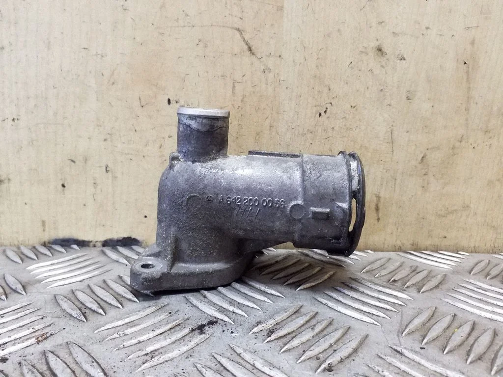 Engine coolant pipe/hose A6422000056