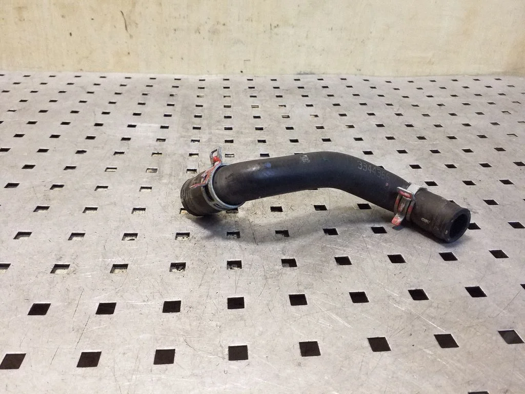 Engine coolant pipe/hose A1645060735